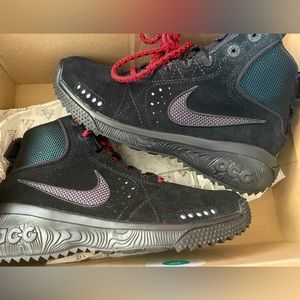 NIKE ACG Angels Rest